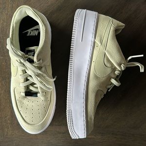 Air Force Sage Low Platform Olive Aura Suede Sneakers 7